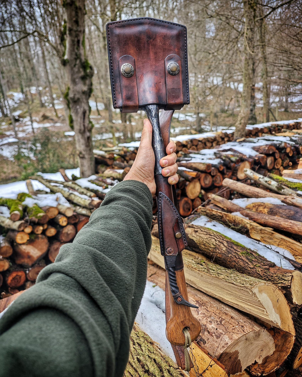 Bushcraft Survival Kit – Hand Forged Knife Carbon Steel Shovel with Leather Sheath – Outdoor Camping &amp; Emergency Tools