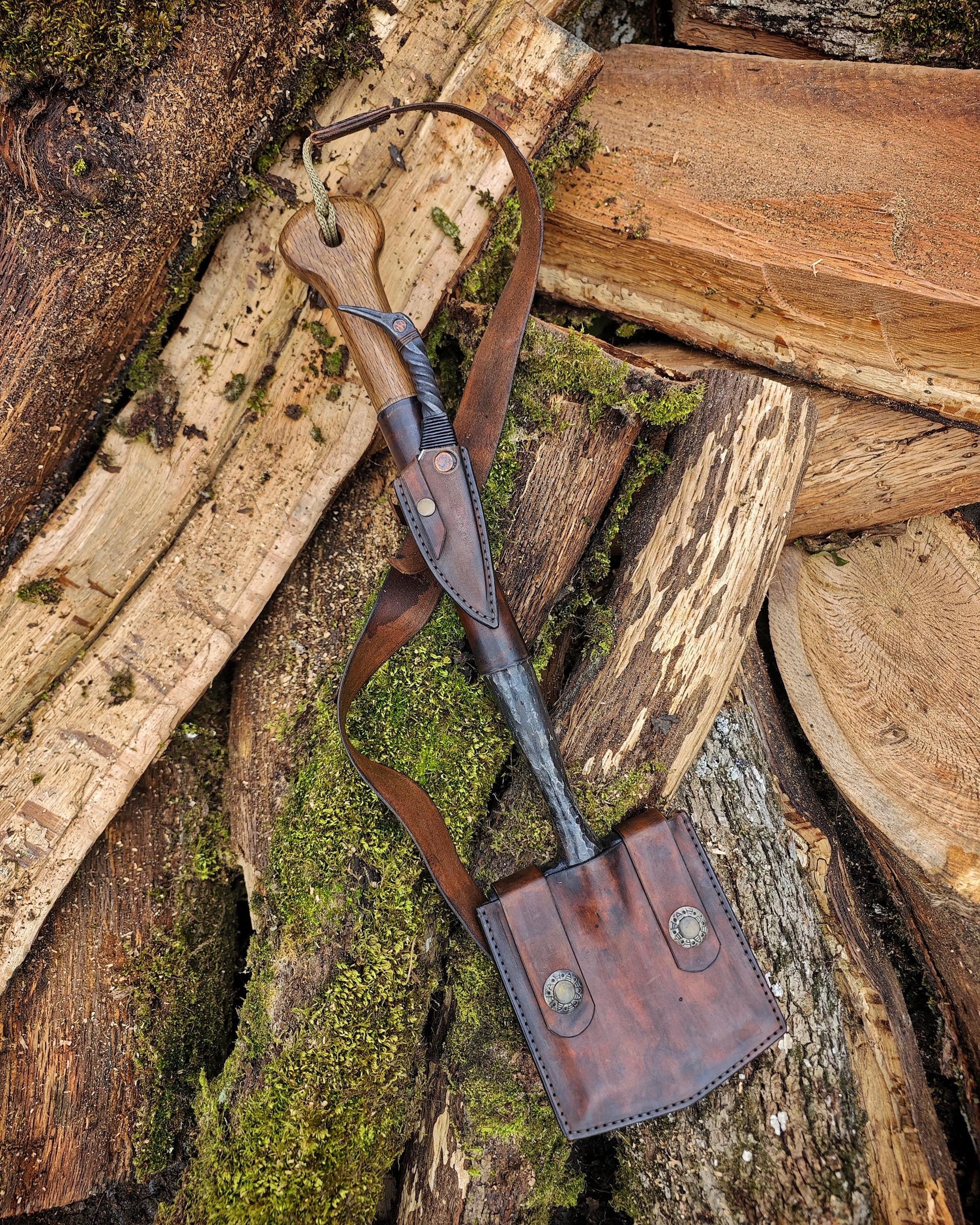 Hand-Forged Bushcraft Kit – Raven Knife Carbon Steel Survival Shovel with Leather Carry Set – Perfect for Camping &amp; Emergency Gear